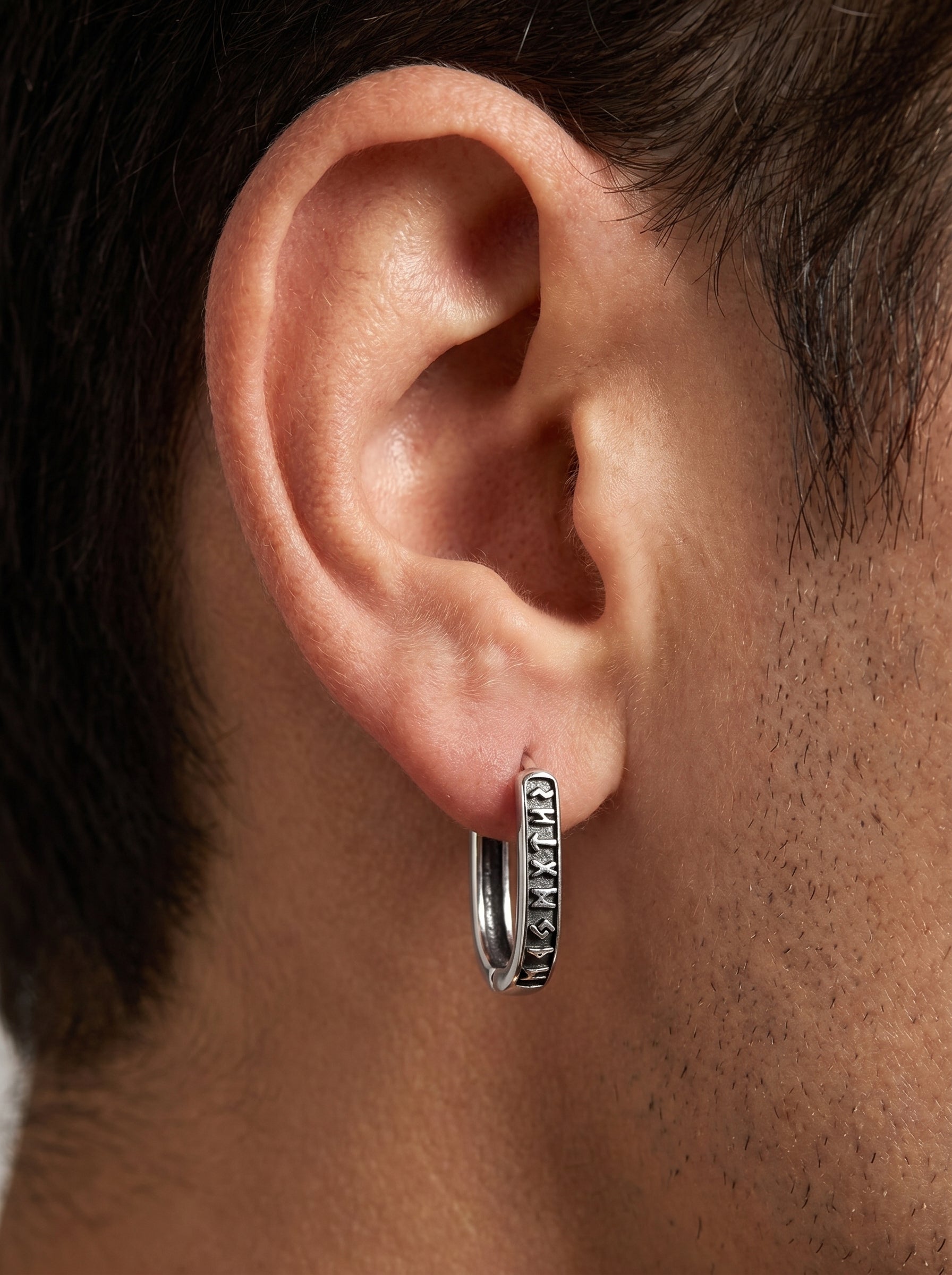 Mjölnir Curve Earring